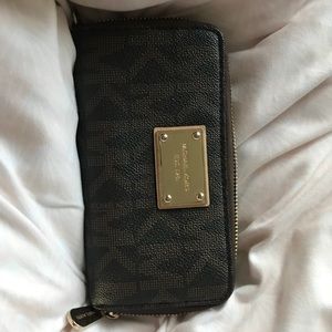 Michael Kors wallet